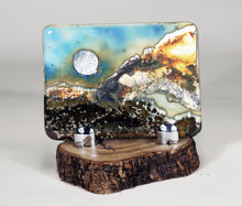 Load image into Gallery viewer, Craggy Scene